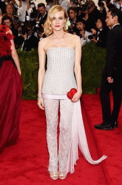 Diane Kruger in  Chanel Haute Couture whowhatwear.com